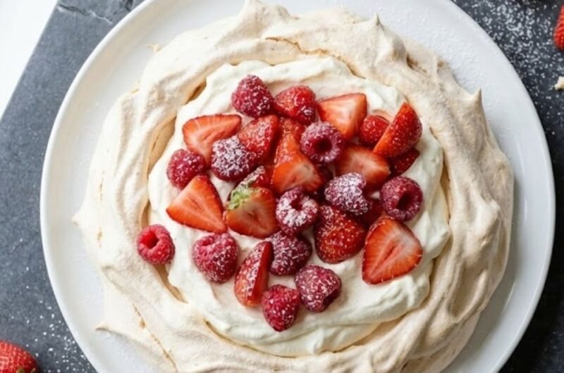 Mary Berry Pavlova